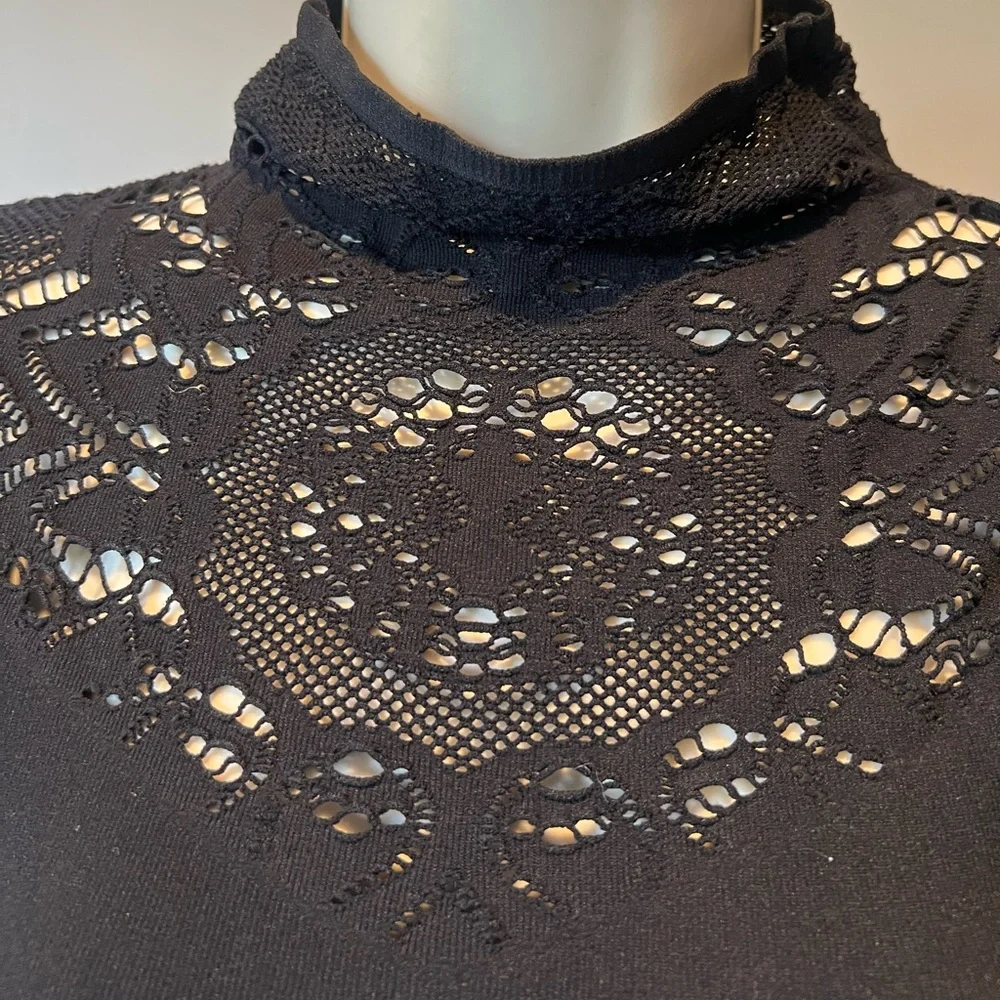 Bebe Black Textured Fabric - Picture 3 of 8